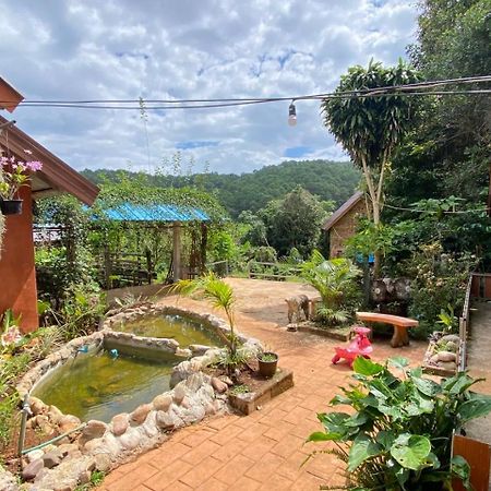 Lung Soi Nguen Homstay Pang Oung Pang Ung Exterior photo